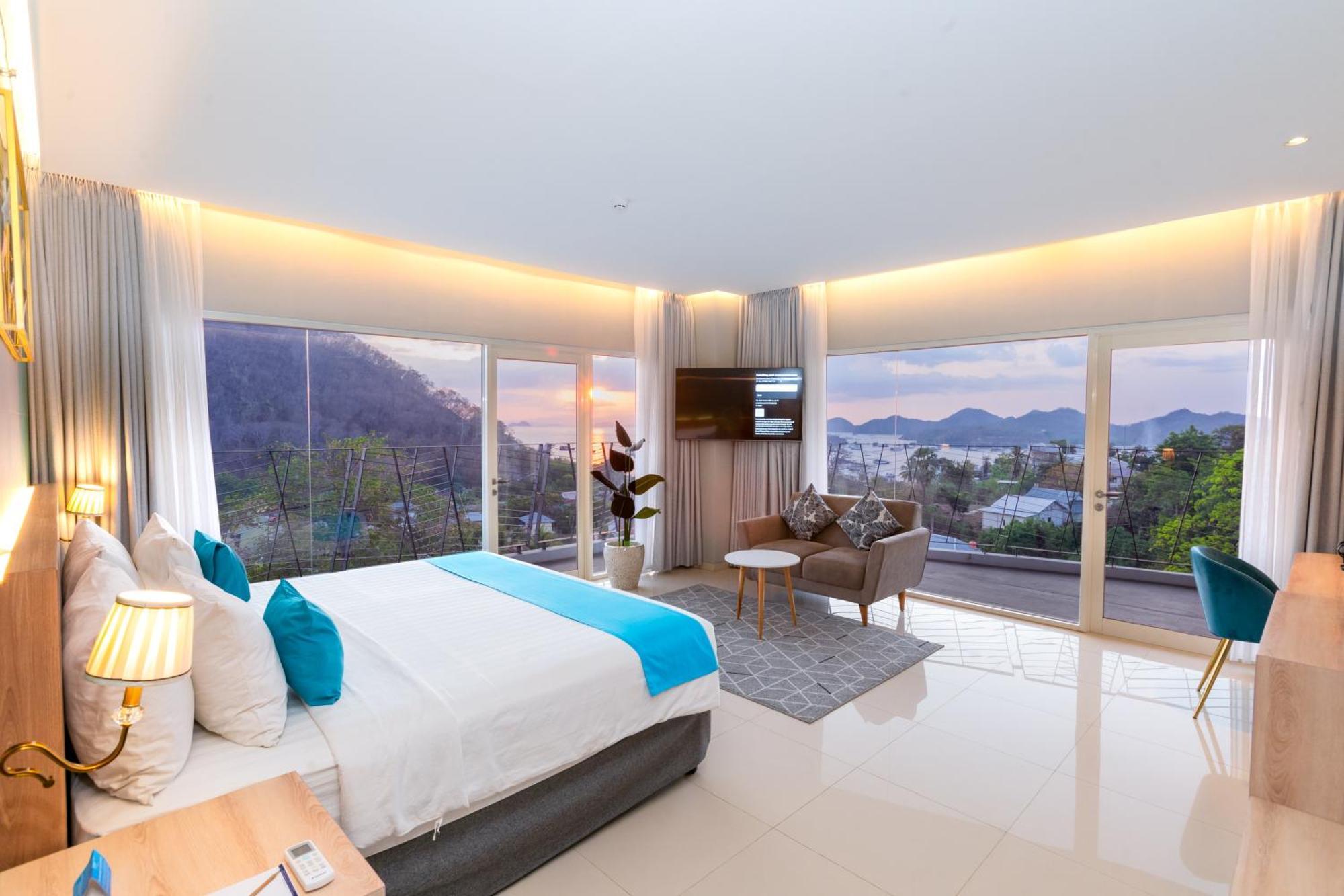 Zasgo Hotel Лабуан-Бахо Экстерьер фото