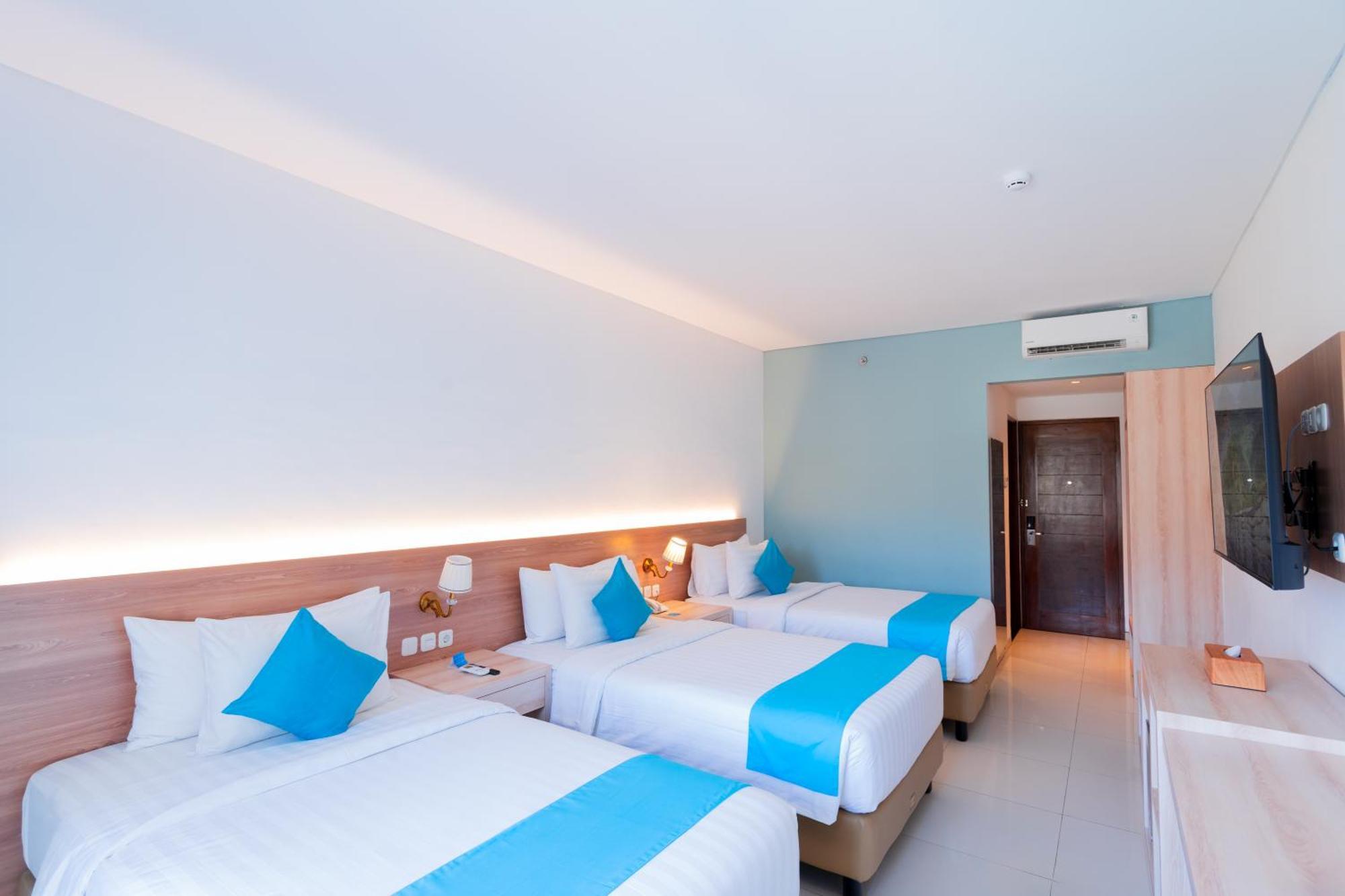 Zasgo Hotel Лабуан-Бахо Экстерьер фото