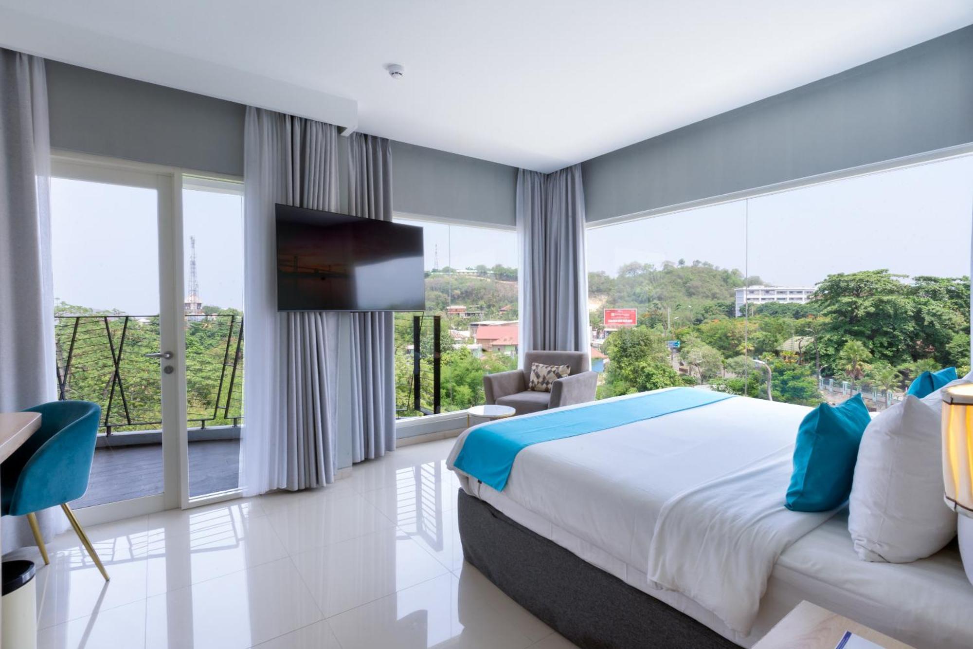 Zasgo Hotel Лабуан-Бахо Экстерьер фото